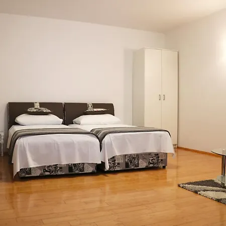 Ana Apartment