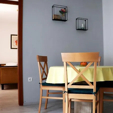 Ana Apartment *
