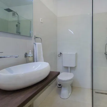 Ana Apartment