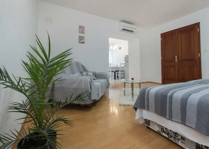 Apartament Ana Skradin